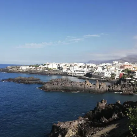 Seaside Apartment, Two Rooms, Private Parking Lejlighed *